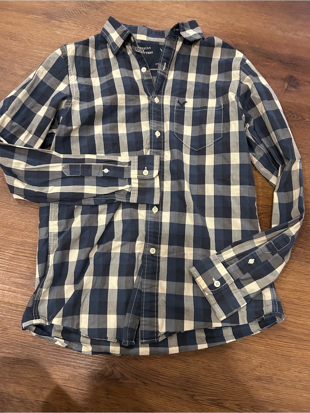 American Eagle Outfitters Blue and Cream Plaid Button-Down Shirt